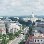 Panorama general de la calle que lleva al Capitolio de los Estados Unidos, en Washington D.C.