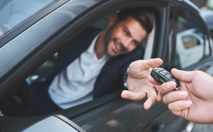 Il noleggio auto in Italia e nel mondo. Con Avis e Maggiore