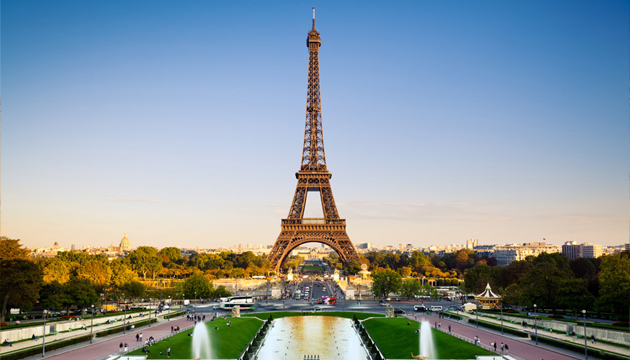 Move Guida-business-travel-Parigi BCD Travel Italia
