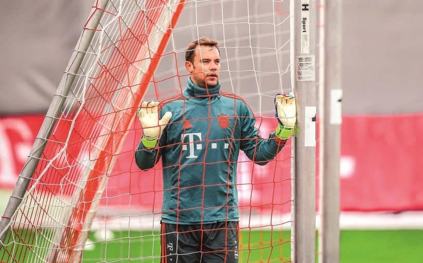 Manuel Neuer: Op reis met racefiets, compressiebroek en Obama