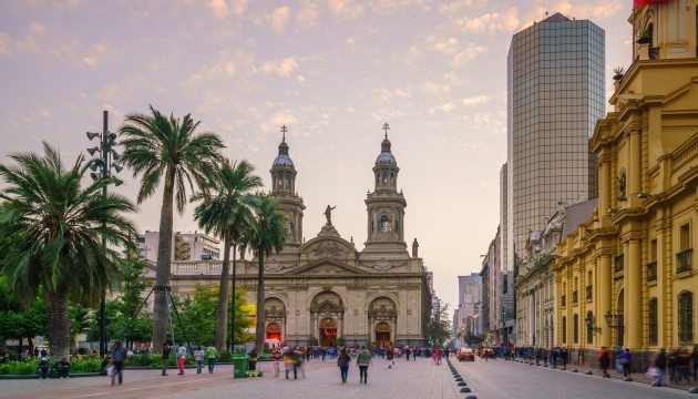Plaza de Armas in Santiago bij zonsondergang