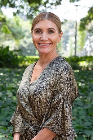 Denise-Farrell-300x450