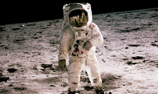 EoY_Move banners_855x512_space travel EoY_Move banners_855x512_space travel